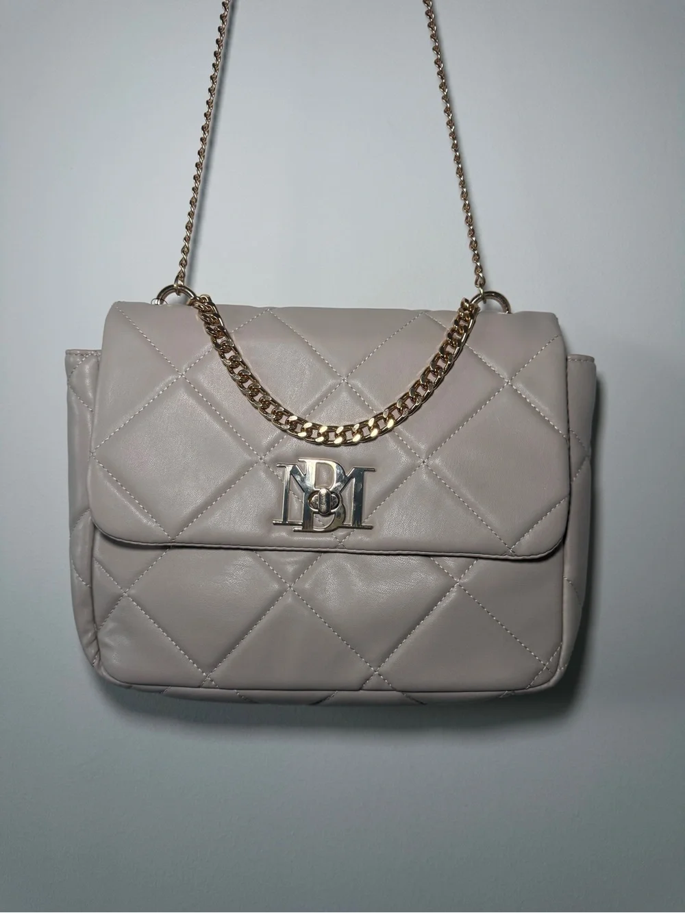 NWT Badgley Mischka Quilted Chain Shoulder Crossbody Bag Taupe